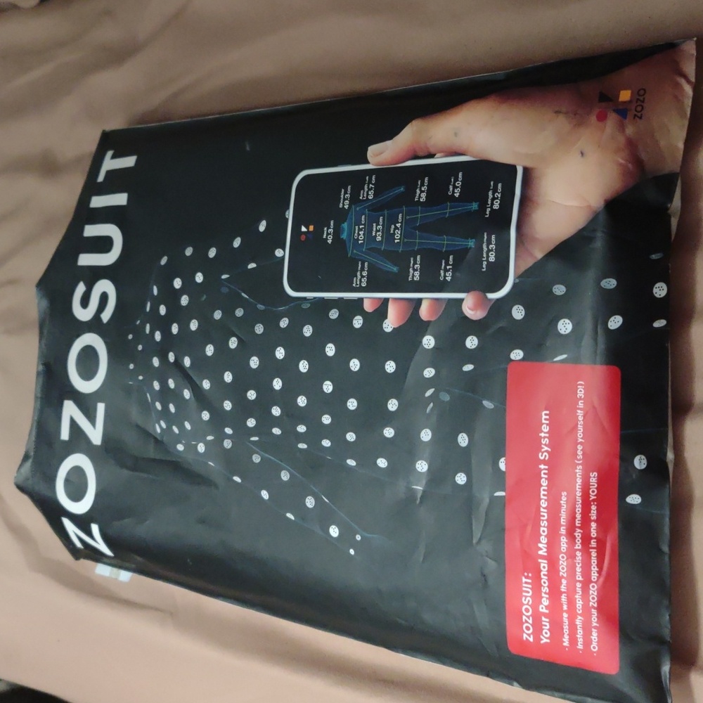 Zozo suit for body sizing, fits S